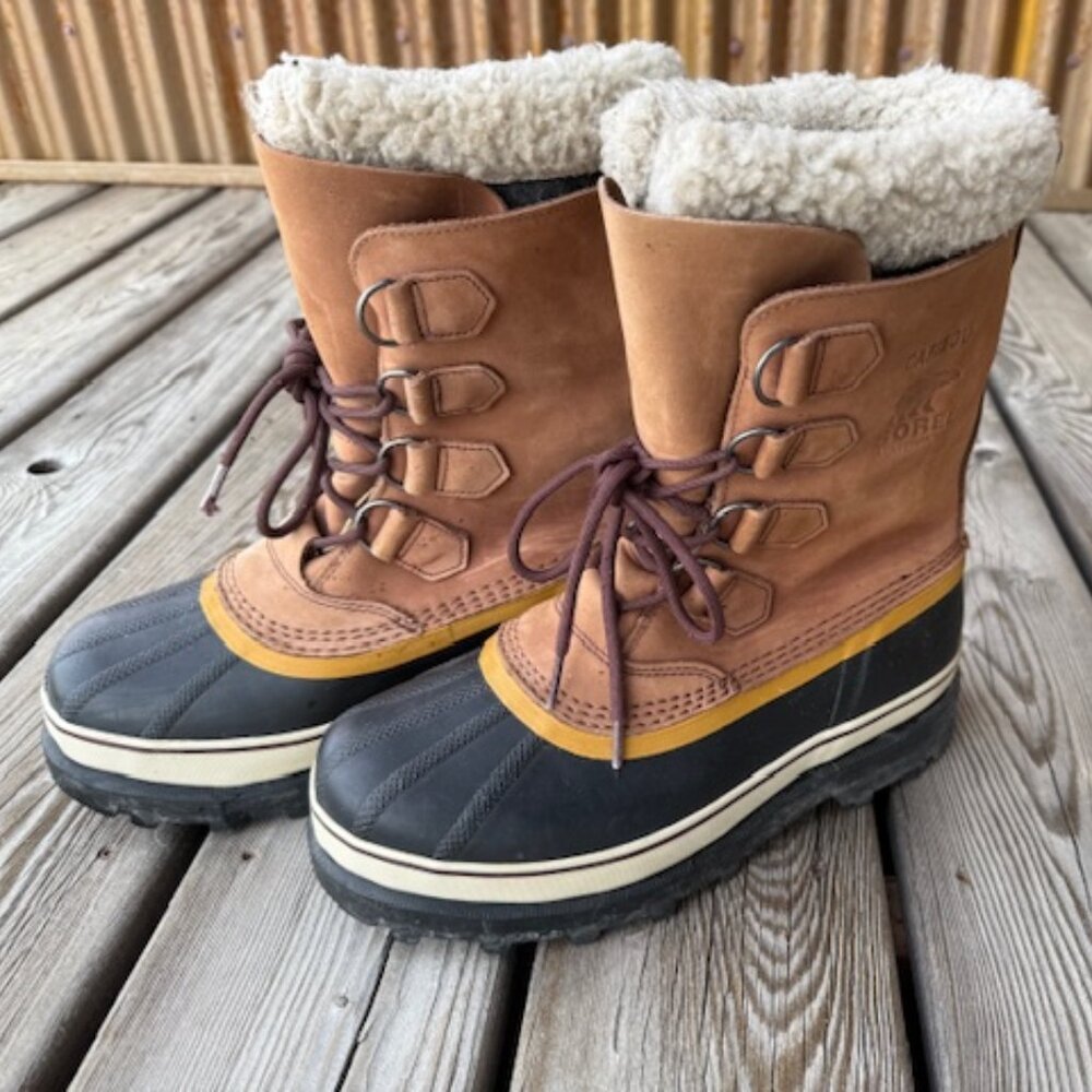 Women's Sorel Caribou packs - Size 9